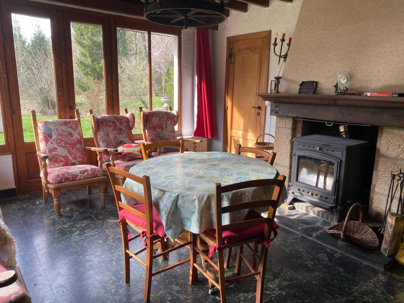 Propriete Bordee D'Etangs, Propice A La Detente Florenville Buitenkant foto